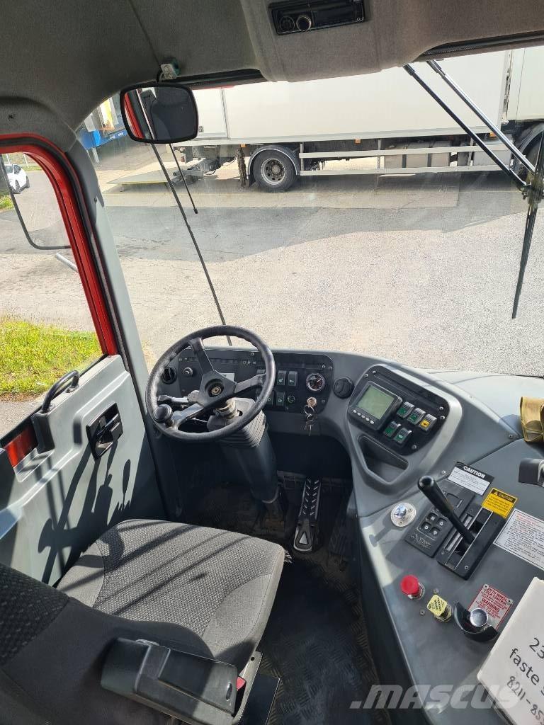 Kalmar TT 612 Terminálový tahač
