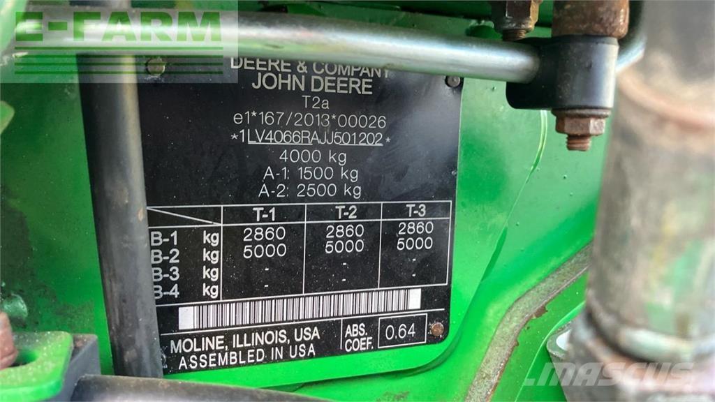 John Deere 4066R Traktory