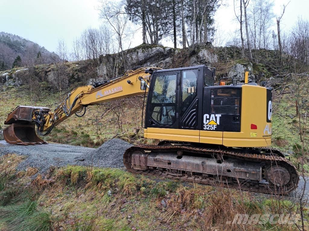 CAT 325 FL CR Pásová rýpadla