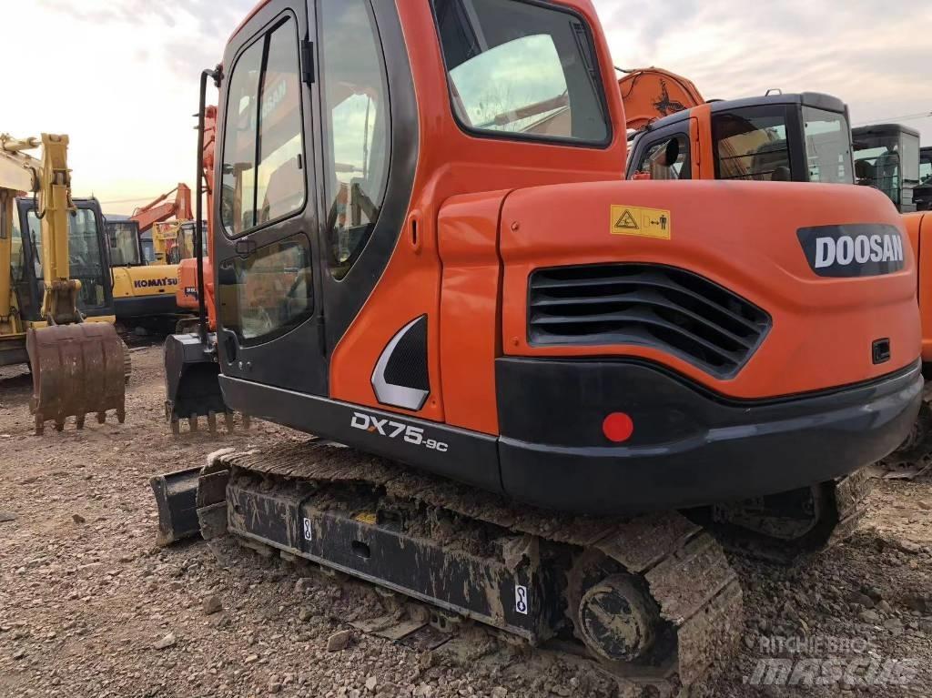 Doosan 75-9c Pásová rýpadla