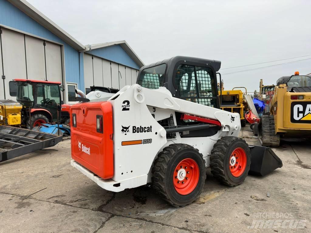 Bobcat S 550 Smykem řízené nakladače