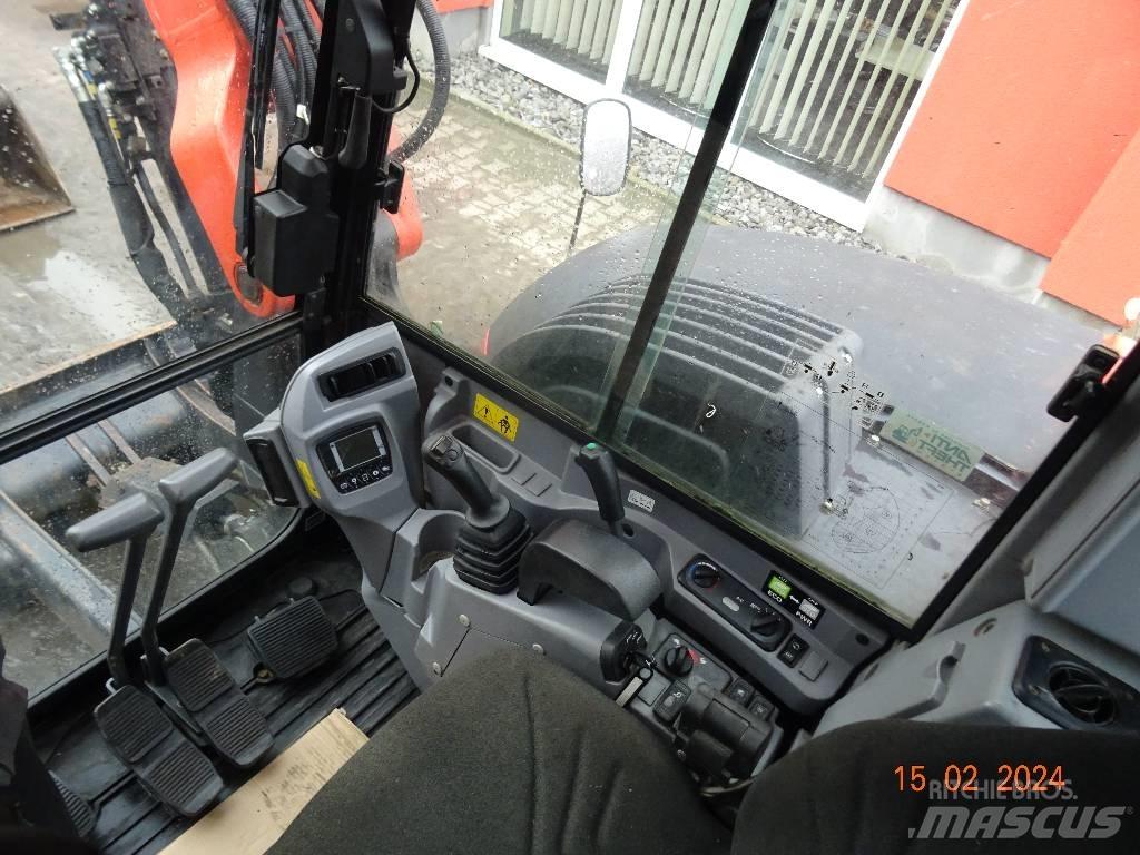 Kubota KX 080-4 Midi rýpadla 7t - 12t