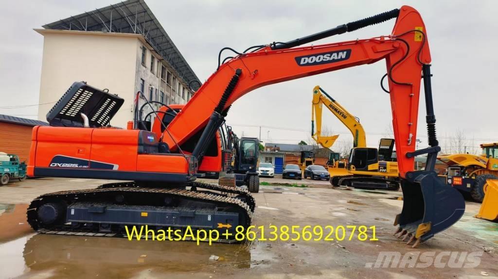Doosan DX 225 Pásová rýpadla
