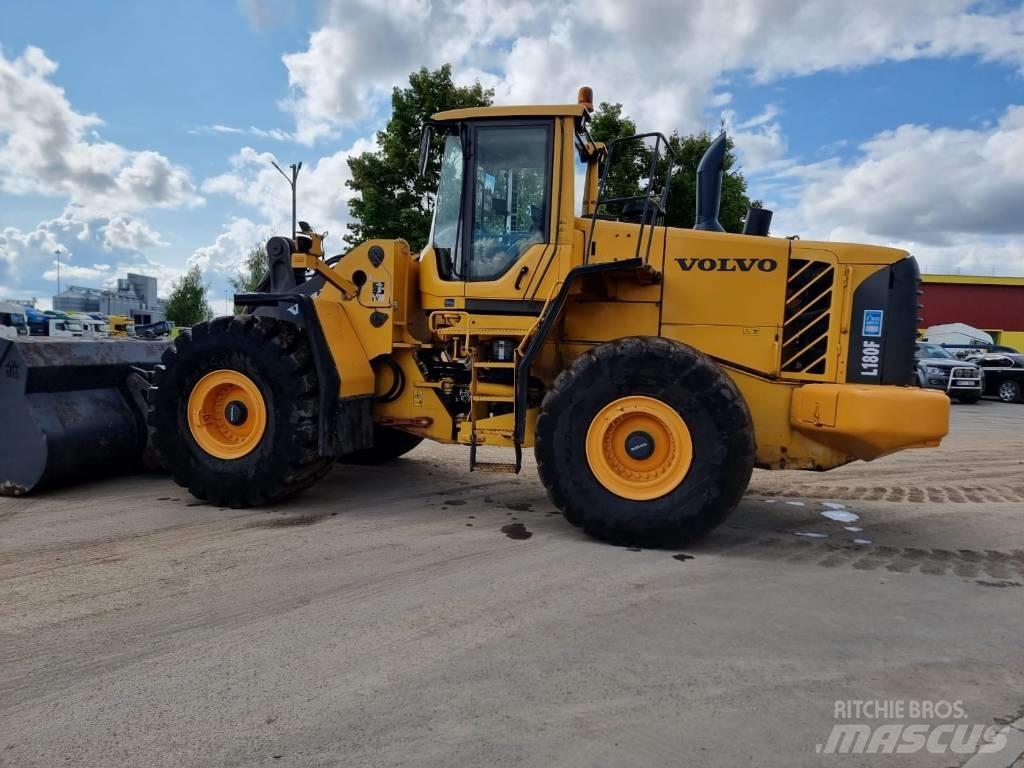 Volvo L 180 F Kolové nakladače