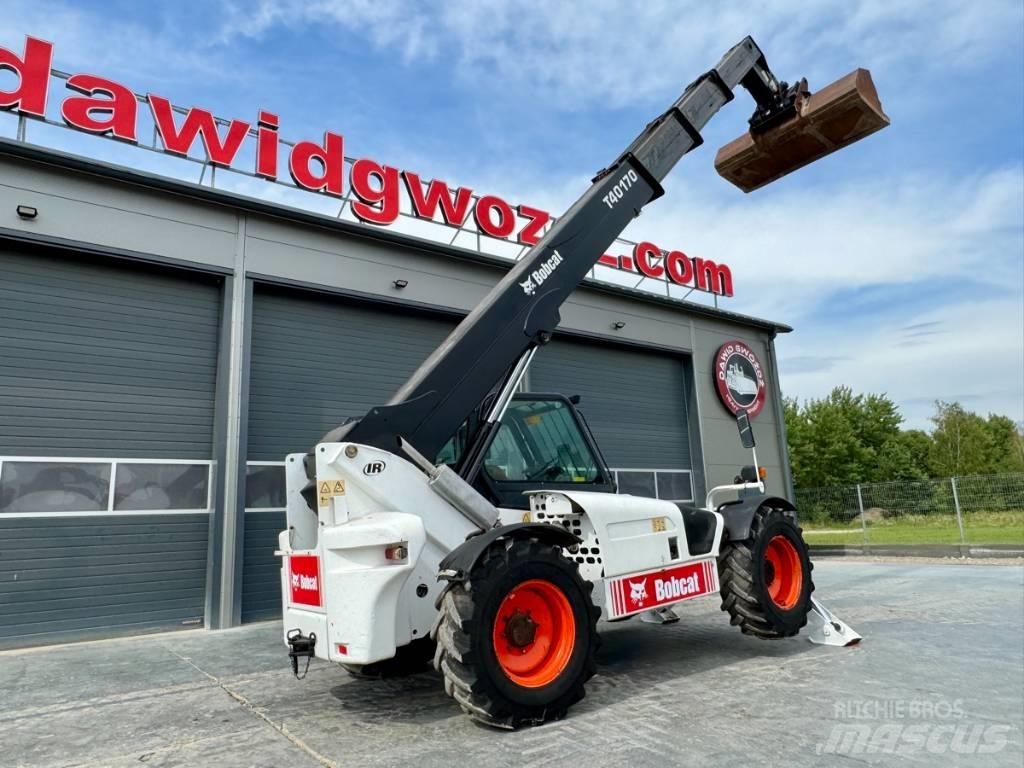 Bobcat T 40.170 Teleskopické manipulátory