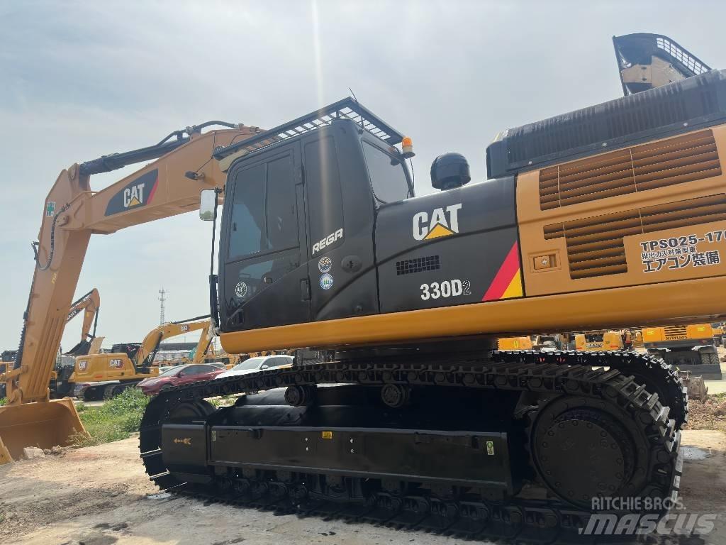 CAT 330 D2 Pásová rýpadla