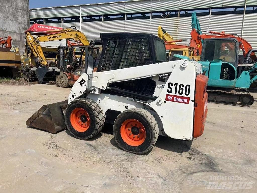 Bobcat S 160 Smykem řízené nakladače
