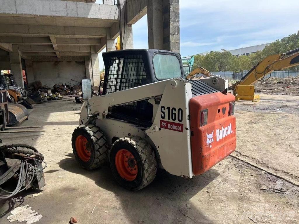 Bobcat S 160 Smykem řízené nakladače