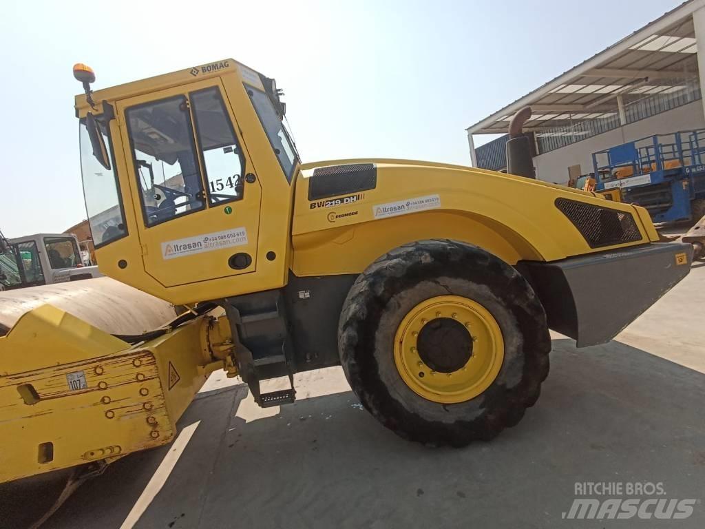 Bomag BW 219 D H-4 Půdní kompaktory