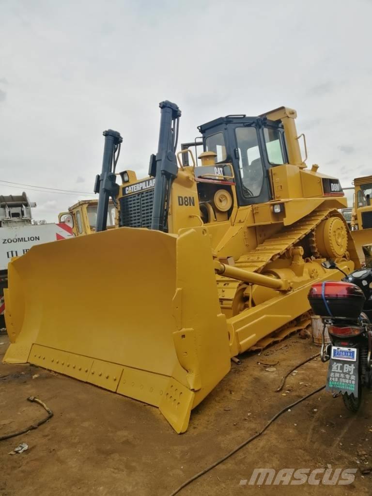 CAT D 8 N Pásové dozery