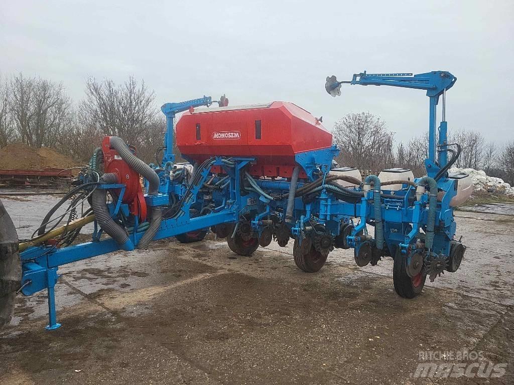 Monosem NX 8R Přesné secí stroje