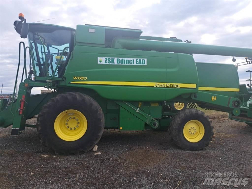 John Deere W650 Sklízecí mlátičky