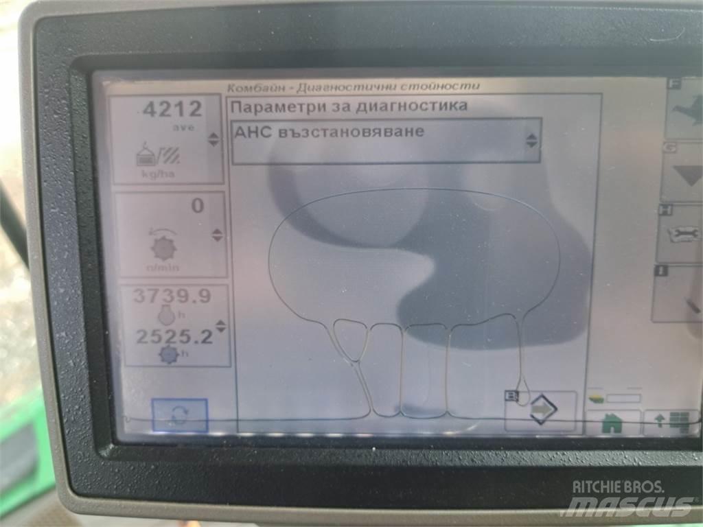 John Deere W650 Sklízecí mlátičky