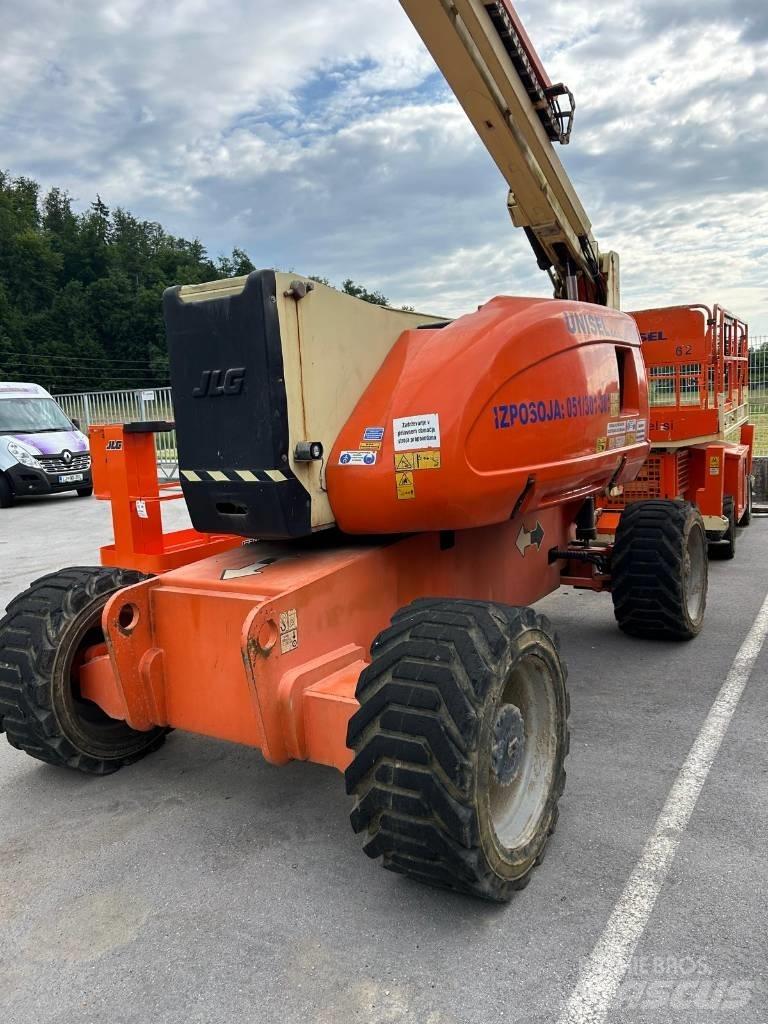 JLG 800 AJ Kloubové plošiny