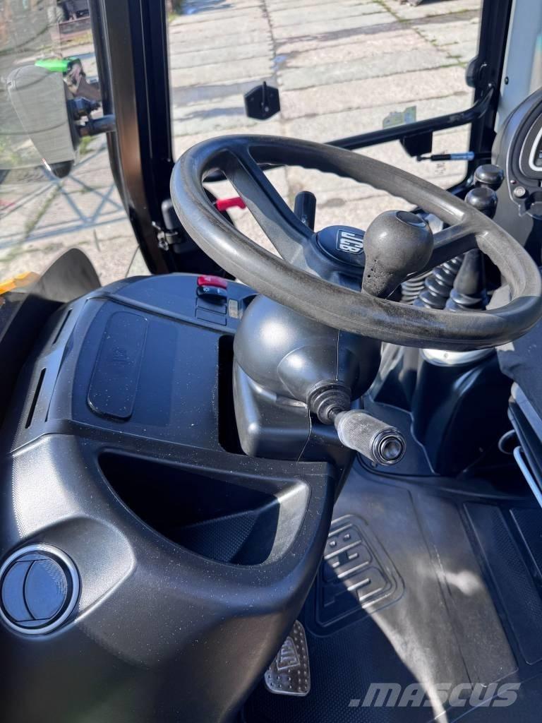 JCB 3CX Rýpadlo-nakladače