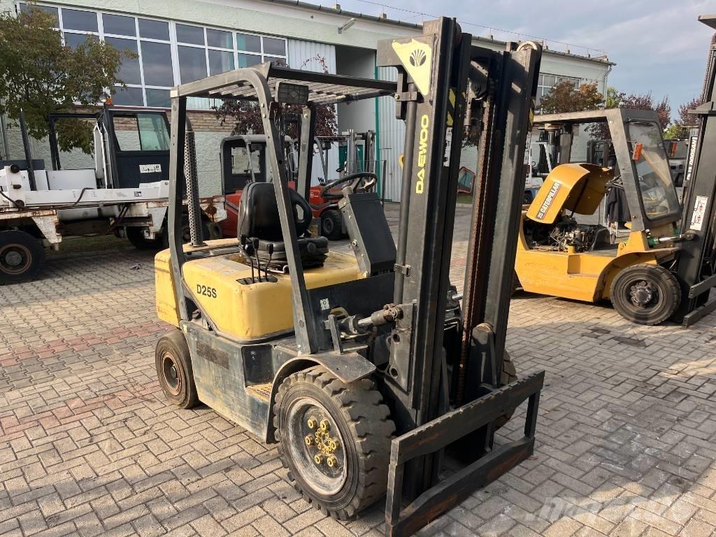 Daewoo D25S3 V-2311 Dieselové vozíky
