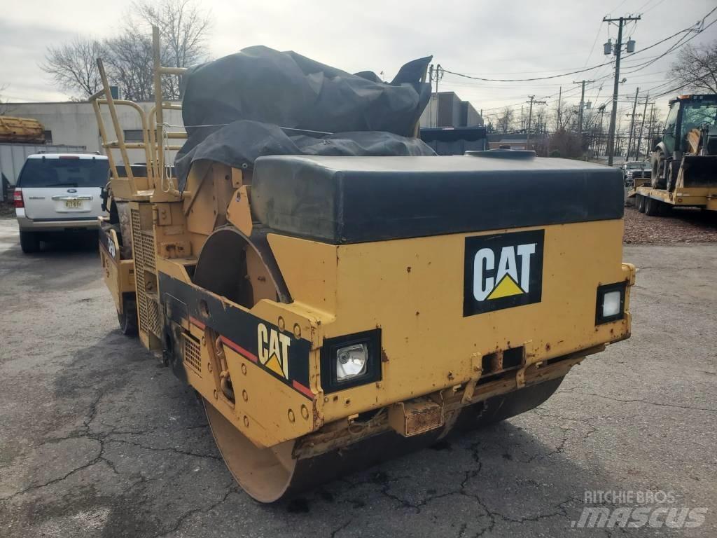 CAT CB 534 Tandemové válce