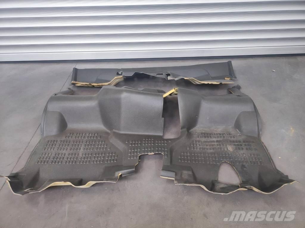 Renault Floor Mat Kabiny a interiér