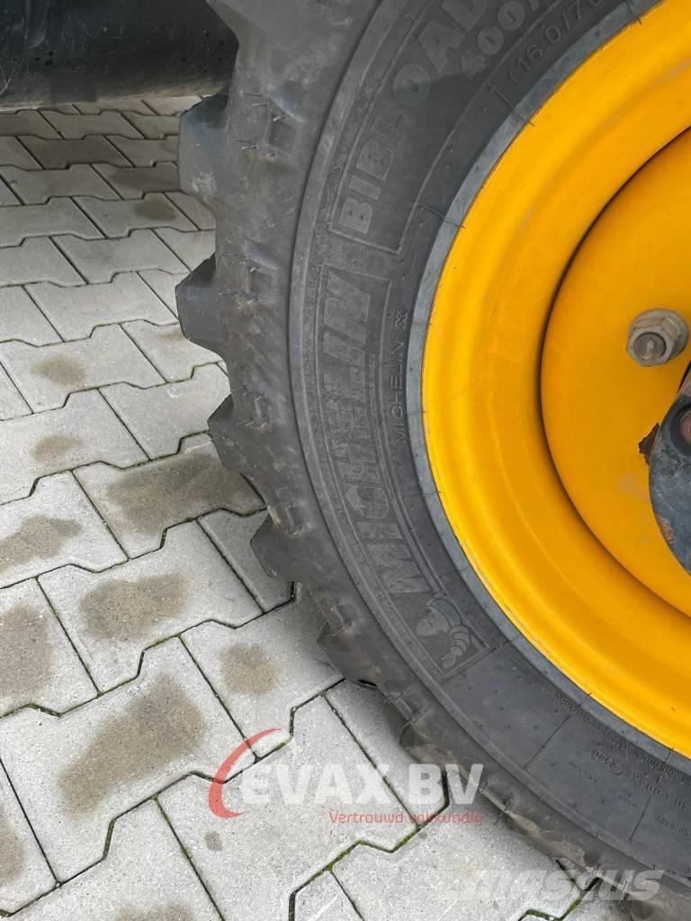 JCB 527-58 AgriPlus Teleskopické nakladače pro zemědělství