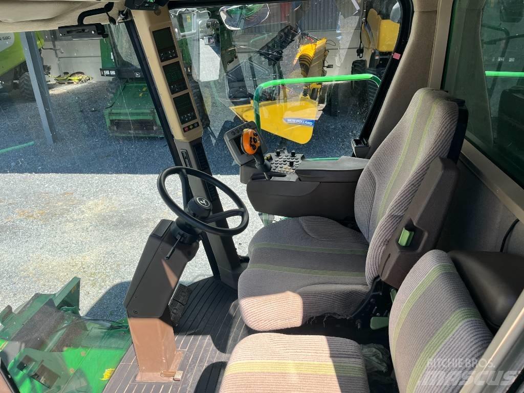New Holland CX 6090 Sklízecí mlátičky