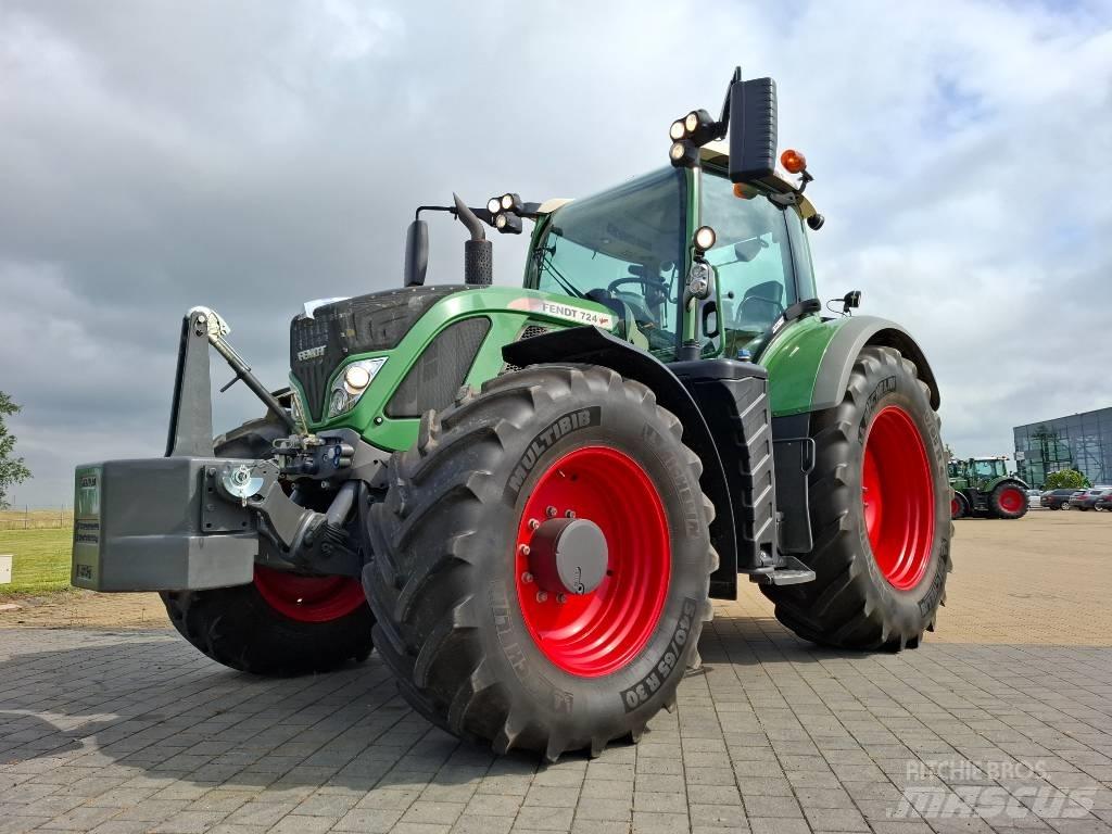 Fendt 724 Profi Traktory