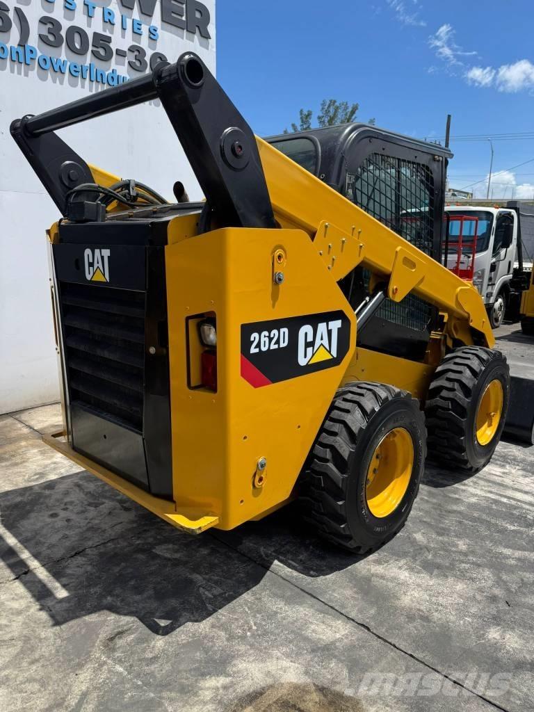 CAT 262 D Smykem řízené nakladače