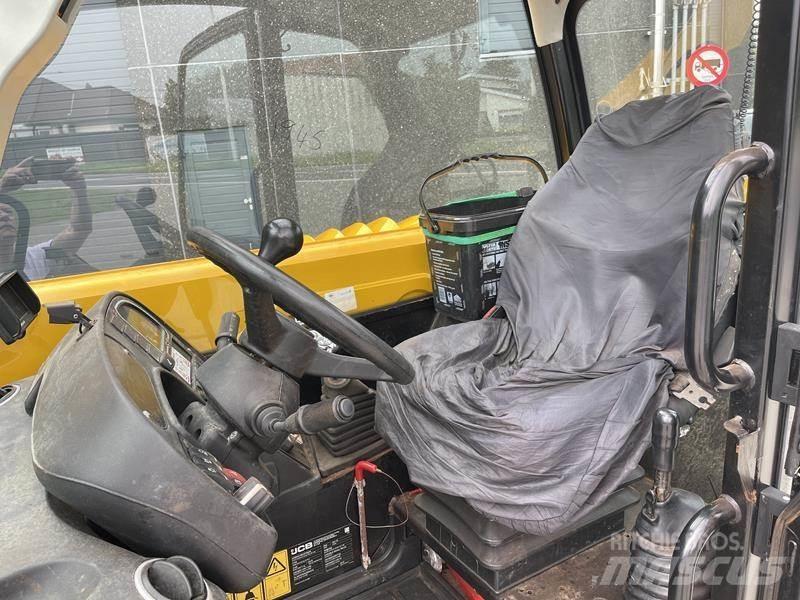 JCB 531 - 70 Teleskopické manipulátory