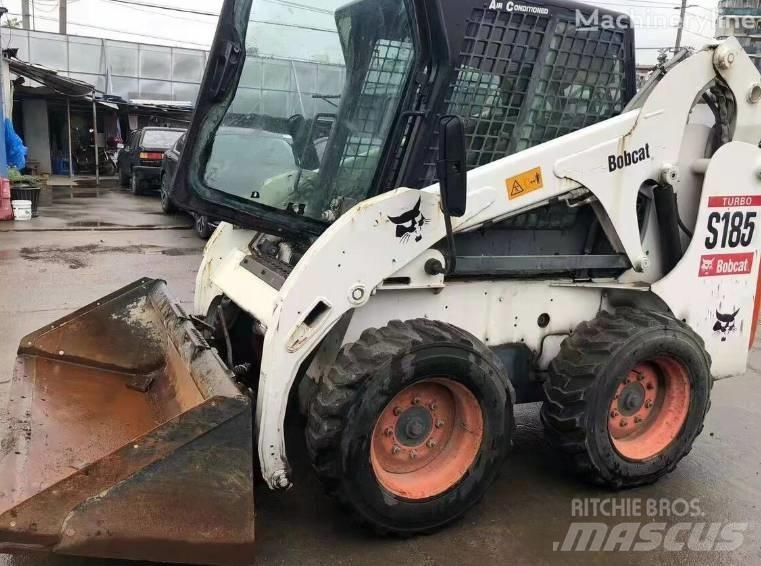 Bobcat S185 Smykem řízené nakladače