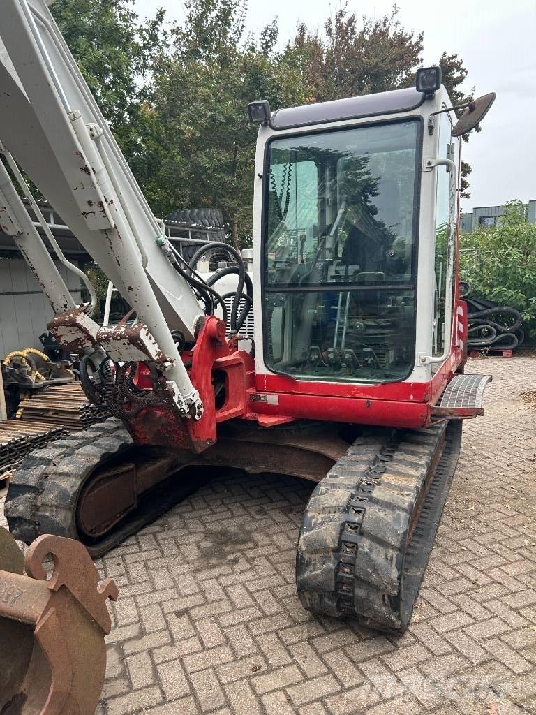 Takeuchi TB070 Mini rýpadla < 7t