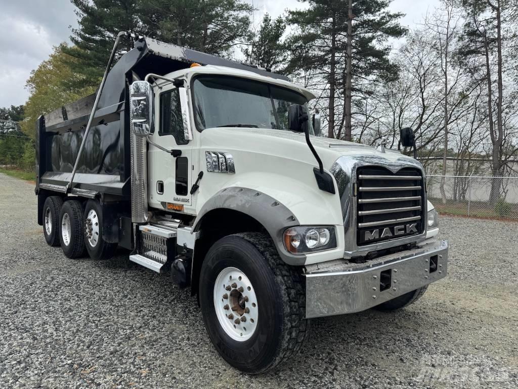 Mack GU433 Sklápěče