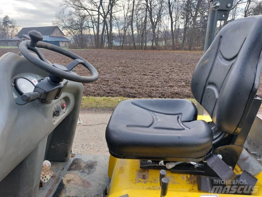 Wacker Neuson 1001 Vyklápěcí dempry