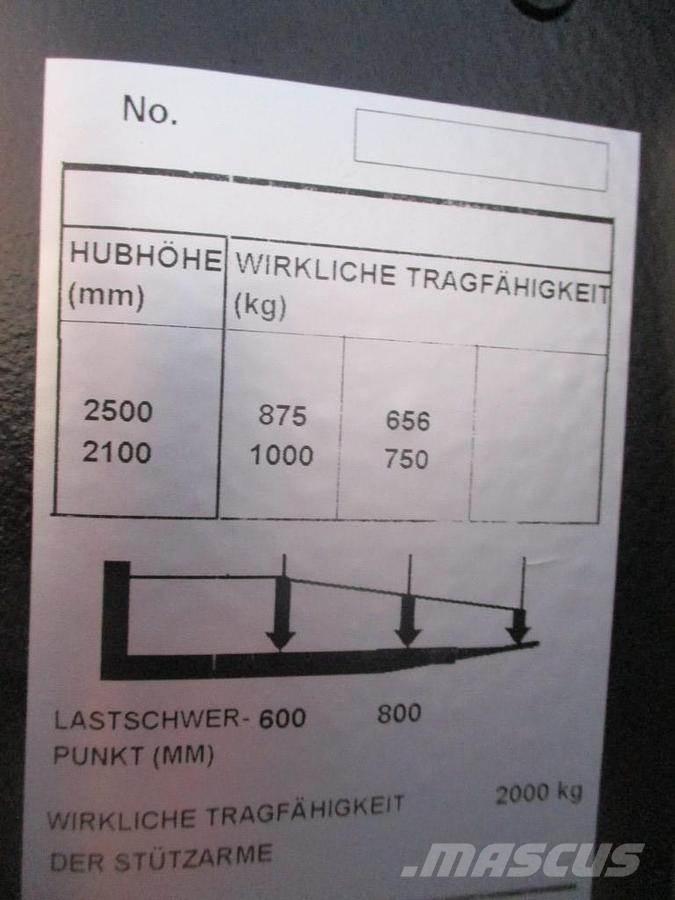 Toyota SPE200D Nízkozdvižný vozík s plošinou