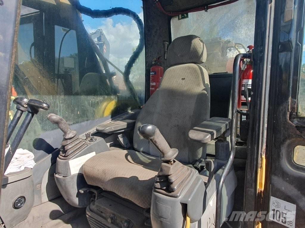 CAT 330 D L Rýpadla s dlouhým dosahem