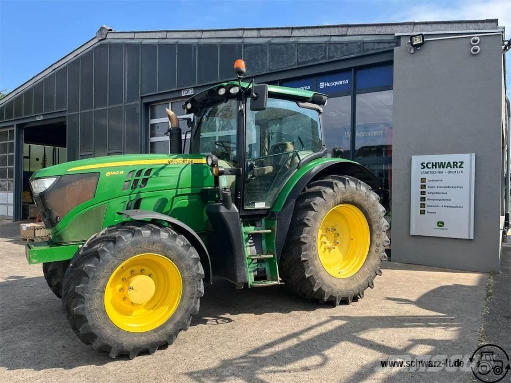 John Deere 6140R Traktory