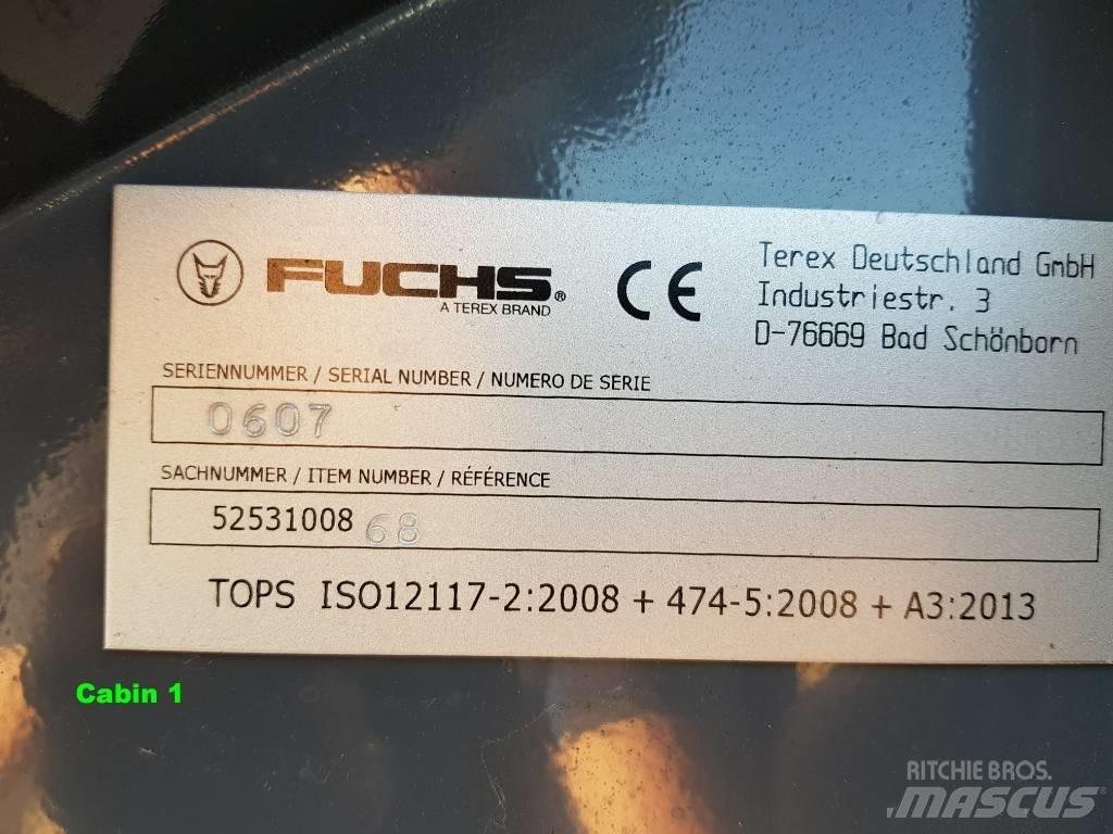 Fuchs F series Cabin Kabiny a interiér