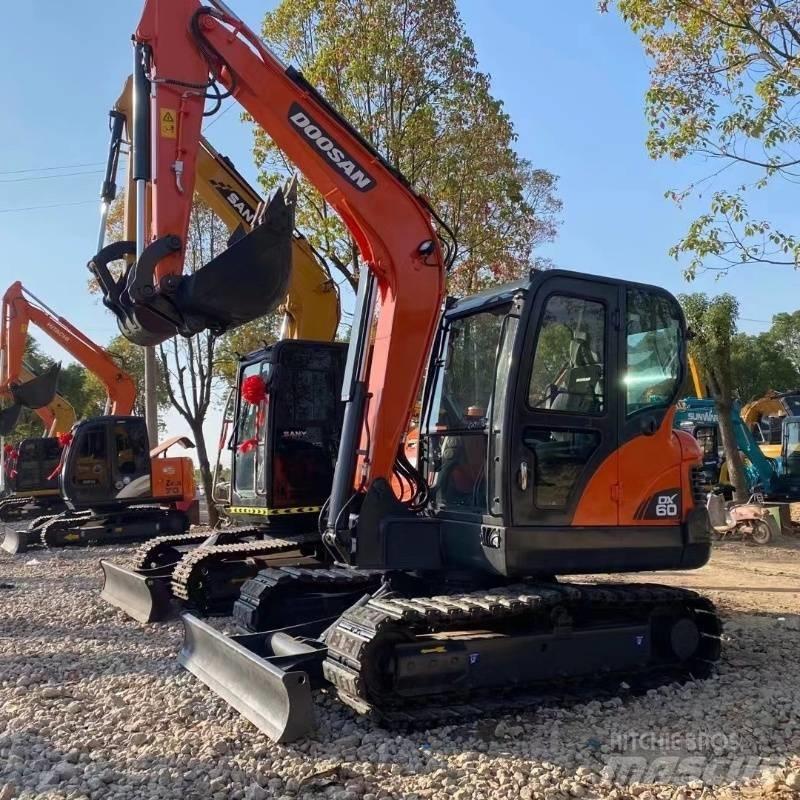 Doosan DX 60 Pásová rýpadla