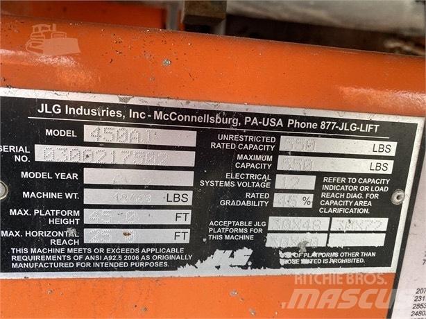 JLG 450 AJ Kloubové plošiny