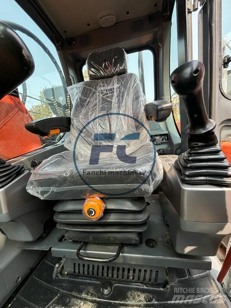 Doosan DX 225 LCA Midi rýpadla 7t - 12t