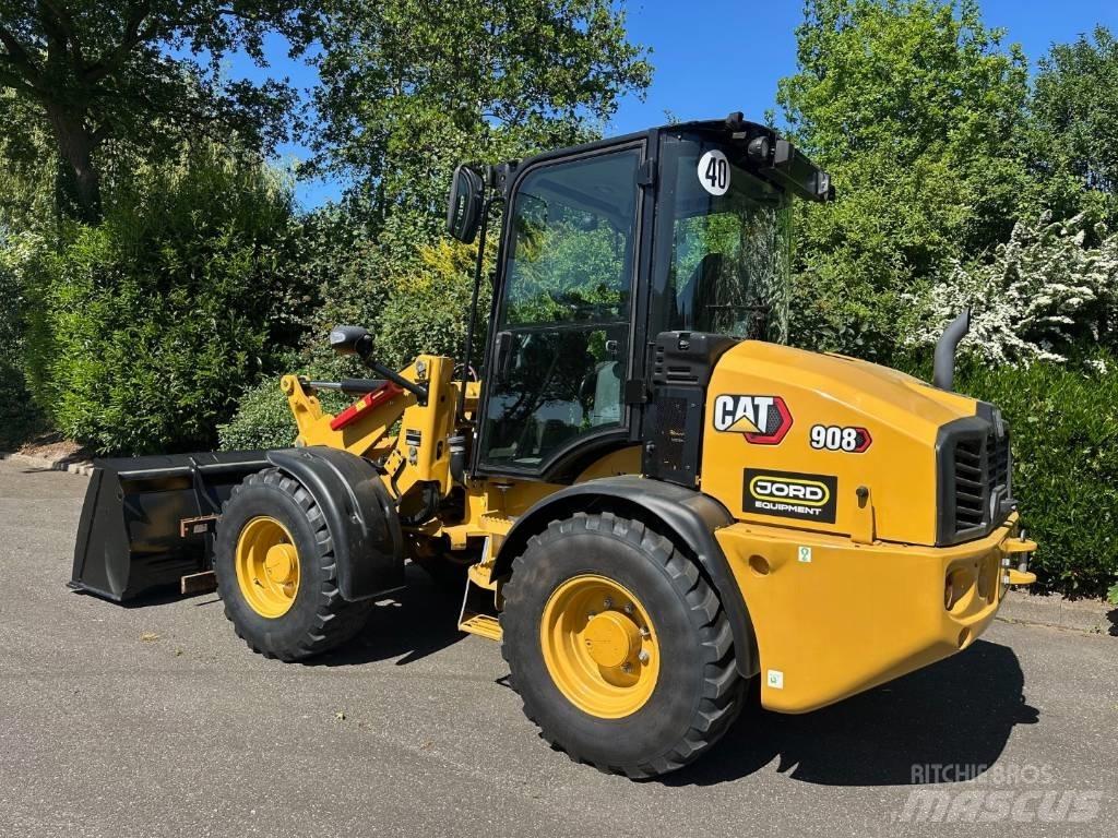 CAT 908 Kolové nakladače