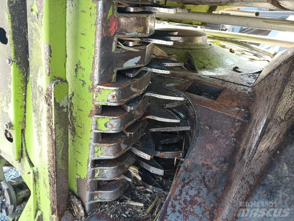 CLAAS Orbis 900 Příslušenství strojů na seno a píci