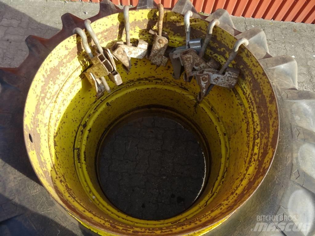 Goodyear 18.4-38 Pneumatiky, kola a ráfky