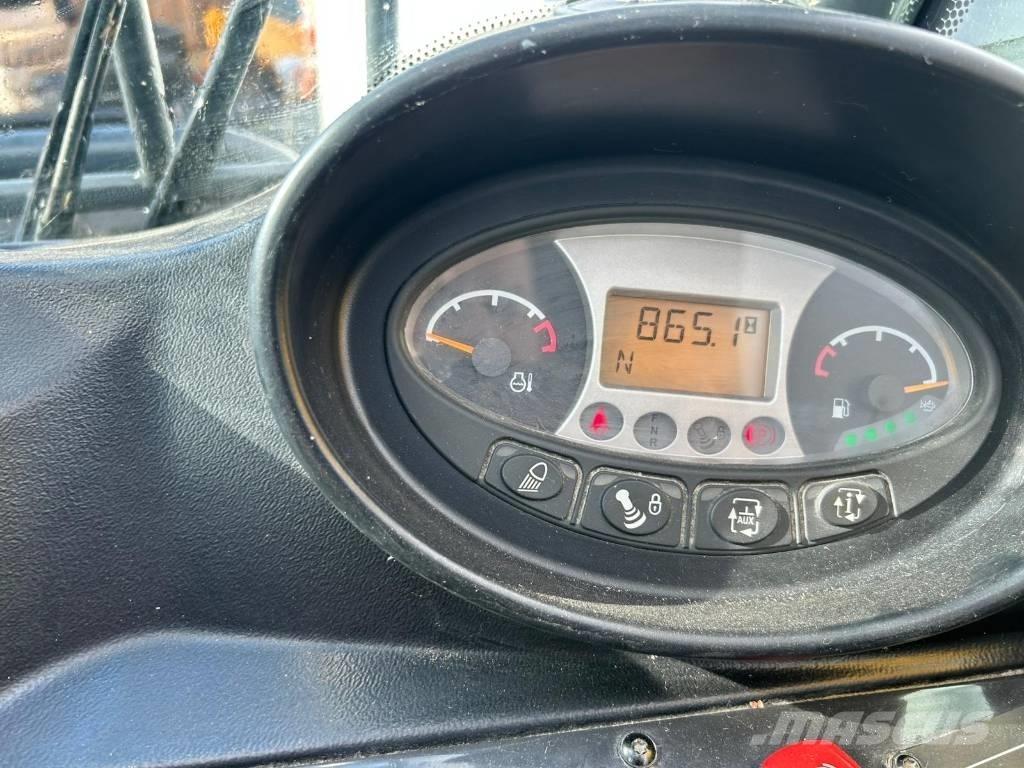 Bobcat T 35.140 S Teleskopické manipulátory