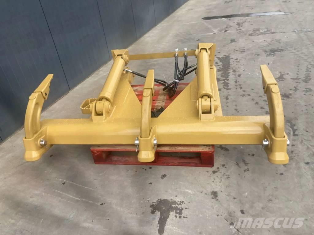 CAT D5M Ripper Půdní rozrušovače