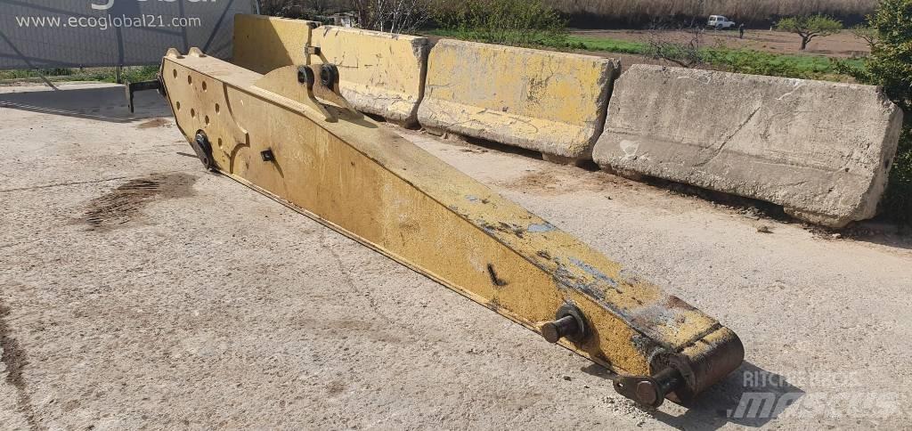 CAT 325 Nápravy