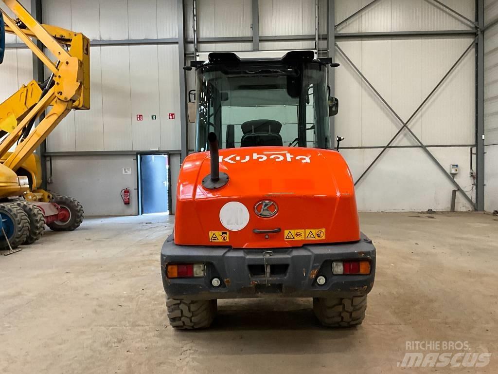 Kubota R 085 Kolové nakladače