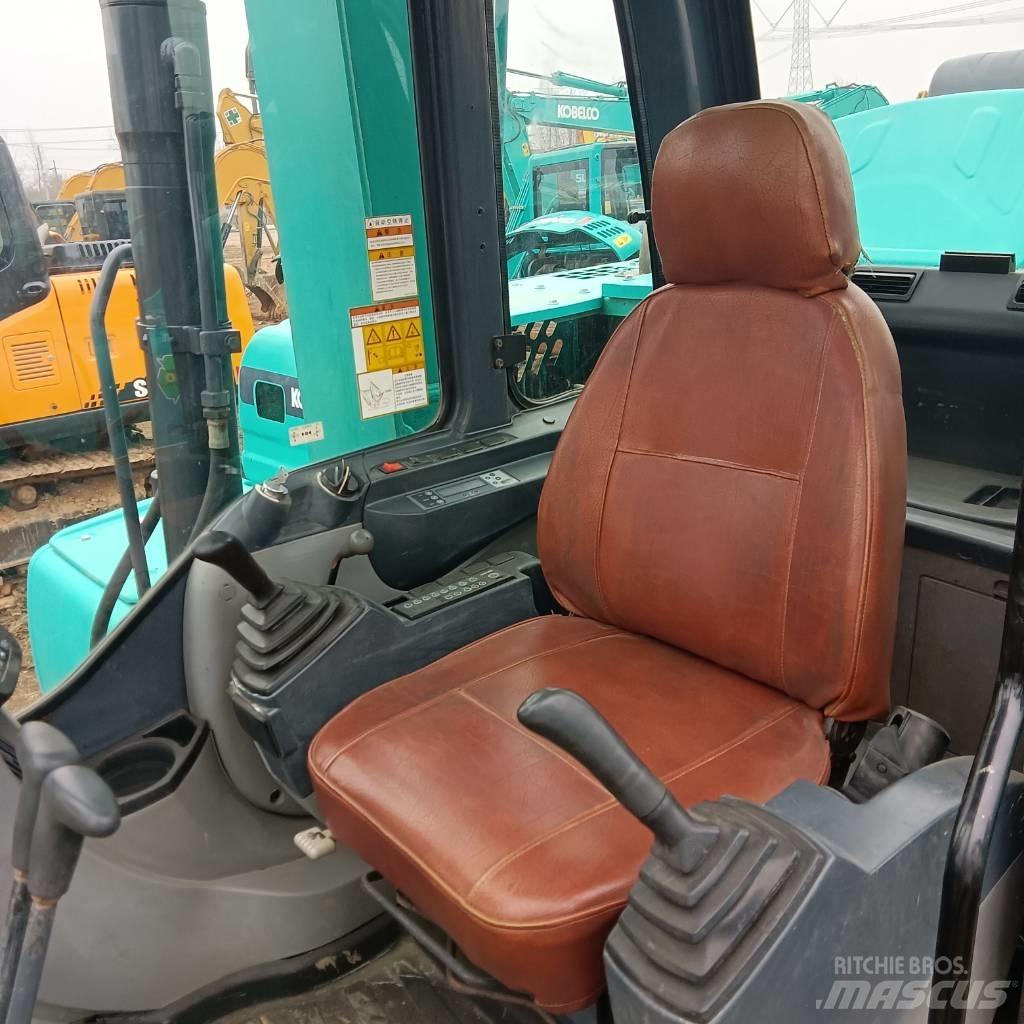 Kobelco SK75-8 Midi rýpadla 7t - 12t