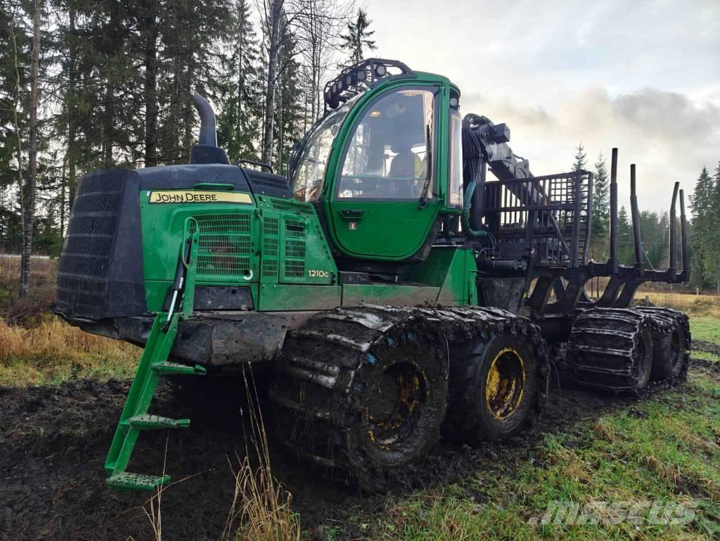 John Deere 1210 G Vyvážecí traktory