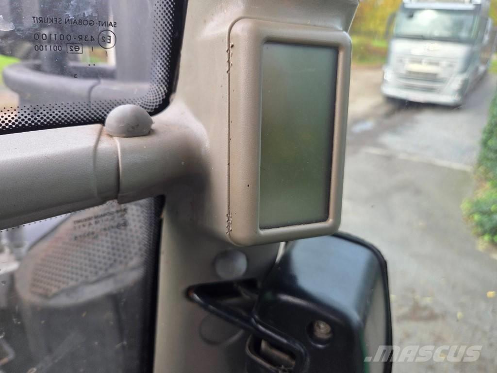 Deutz Agrotron 6150 Traktory