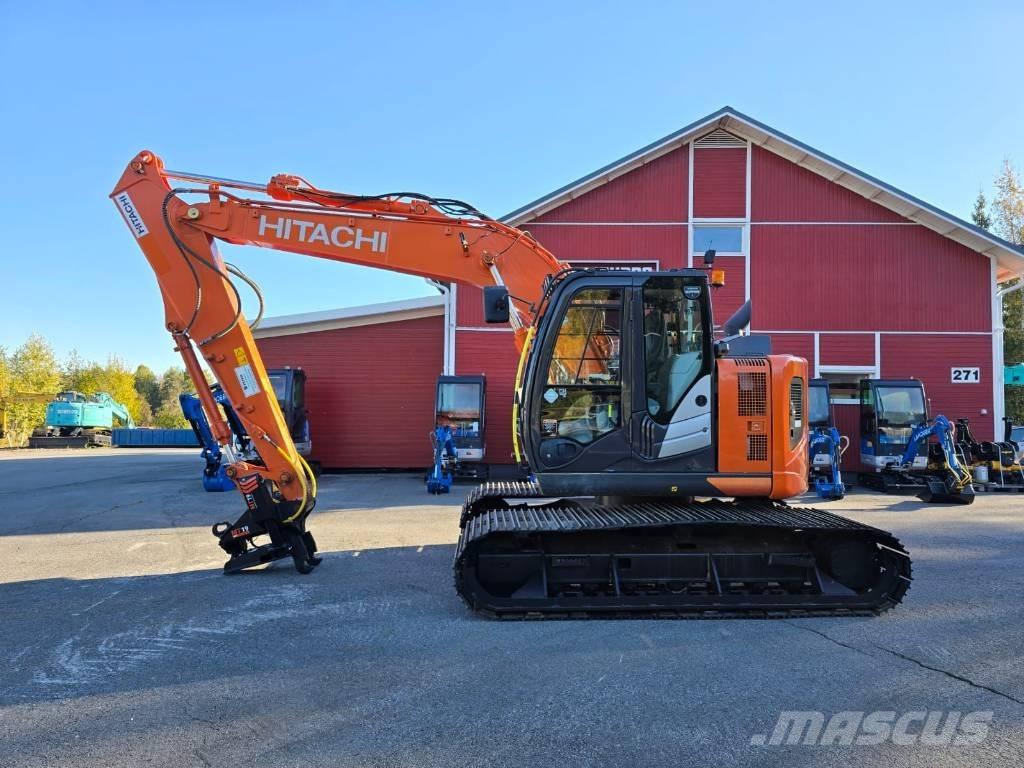 Hitachi ZX 135 US-6 Pásová rýpadla