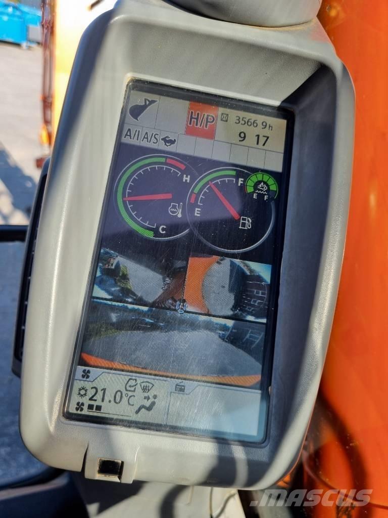 Hitachi ZX 135 US-6 Pásová rýpadla